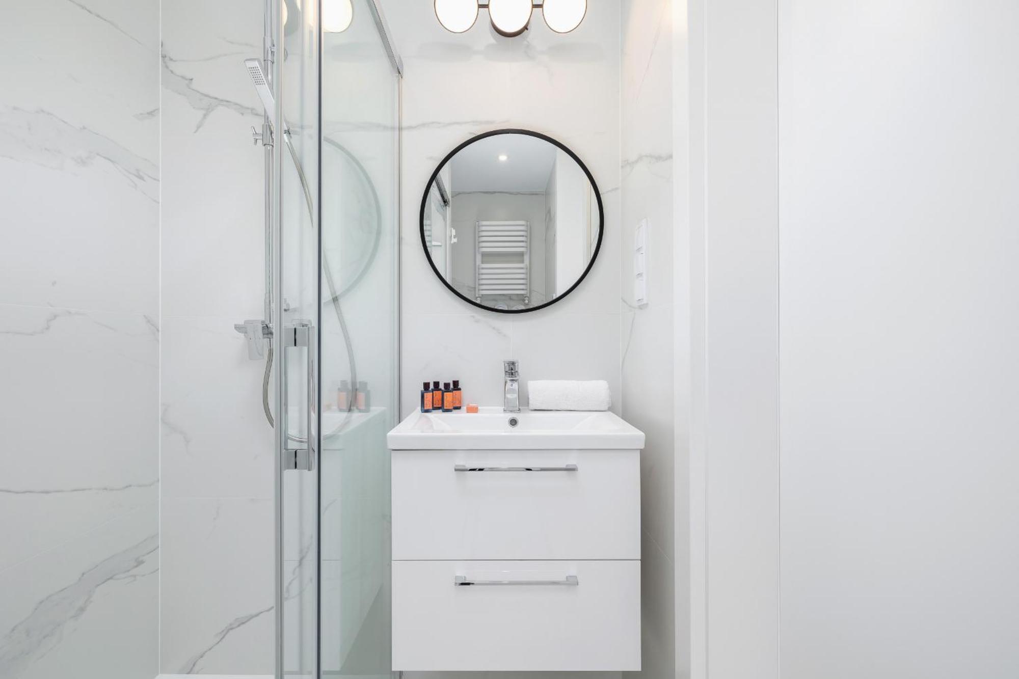 Lux Apartments Kosciuszki 39 With Parking By Renters Prestige Cracovia Esterno foto